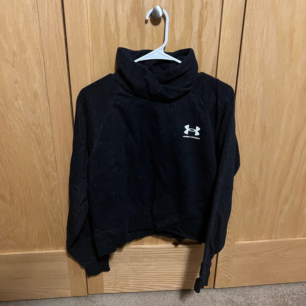 Black sweatshirt